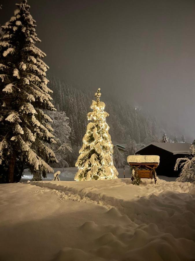 Haus Hubertus - Gaestehaus Sahler Partenen Bagian luar foto