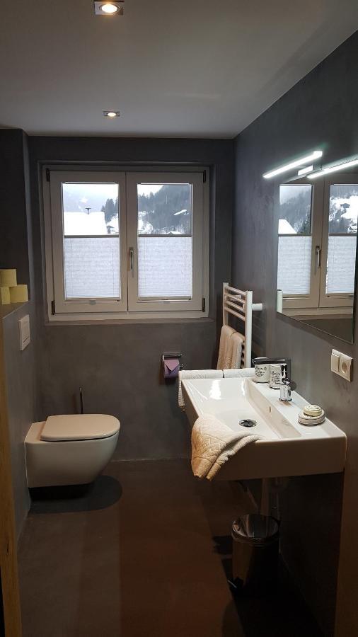 Haus Hubertus - Gaestehaus Sahler Partenen Bagian luar foto
