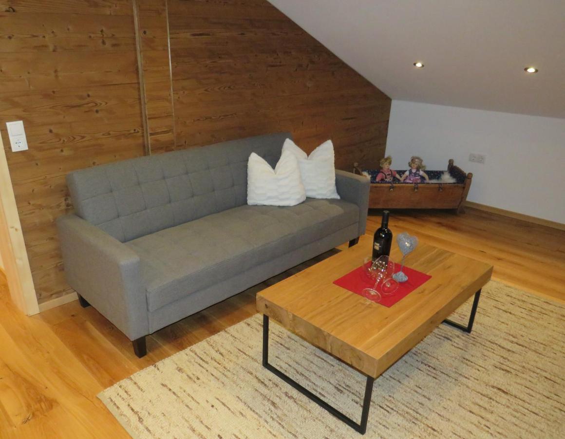 Haus Hubertus - Gaestehaus Sahler Partenen Bagian luar foto